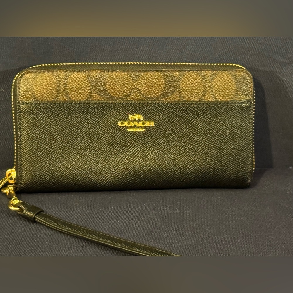 Coach Accordion Wallet